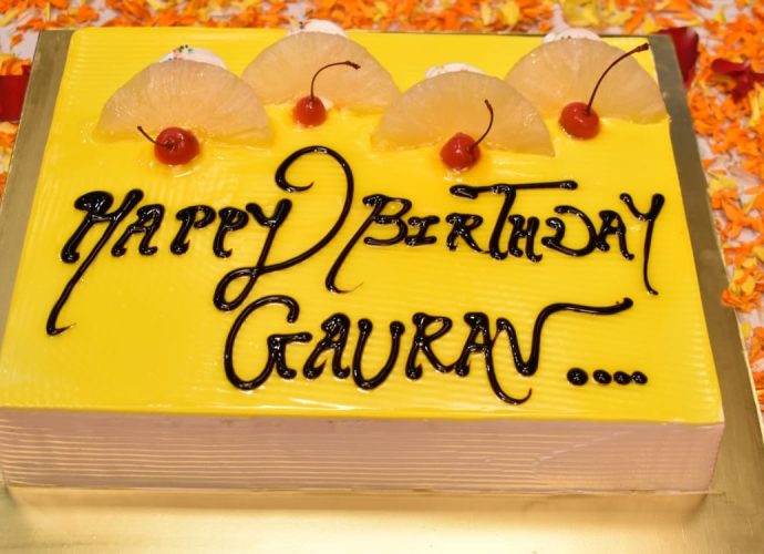 Rupali Ganguly celebrates birthday on 'Anupamaa' set, says 'I love  birthdays'