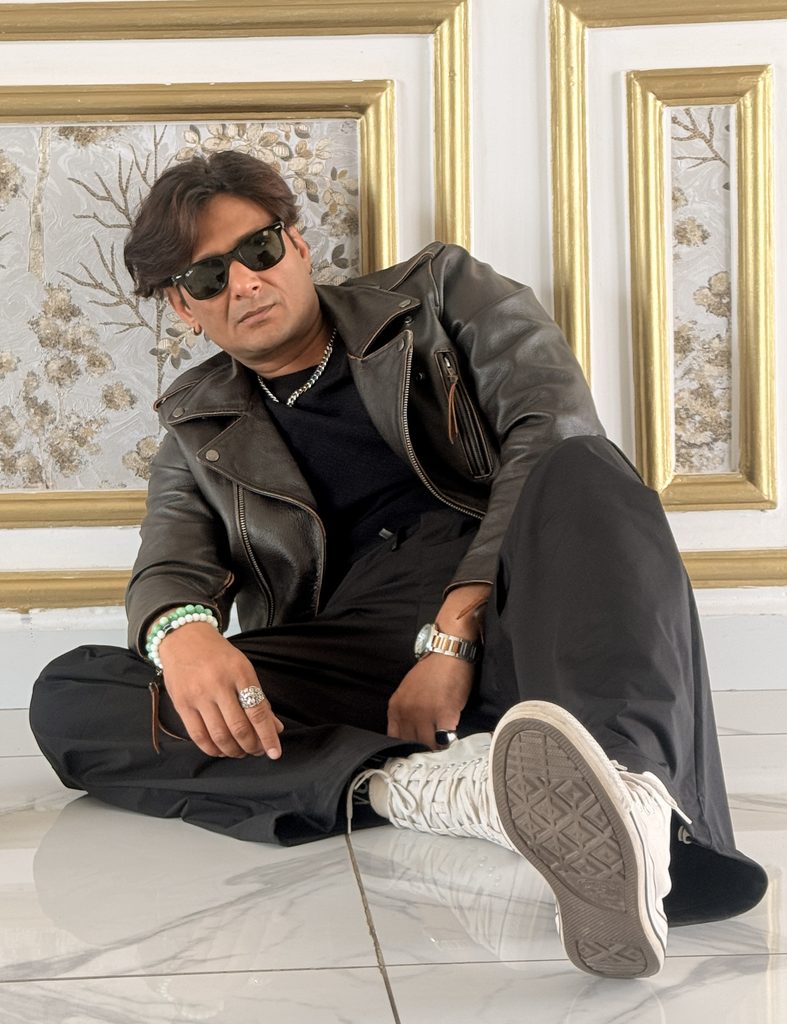 Ronny Rajhit promoting his single Sharmili SharmiliNa